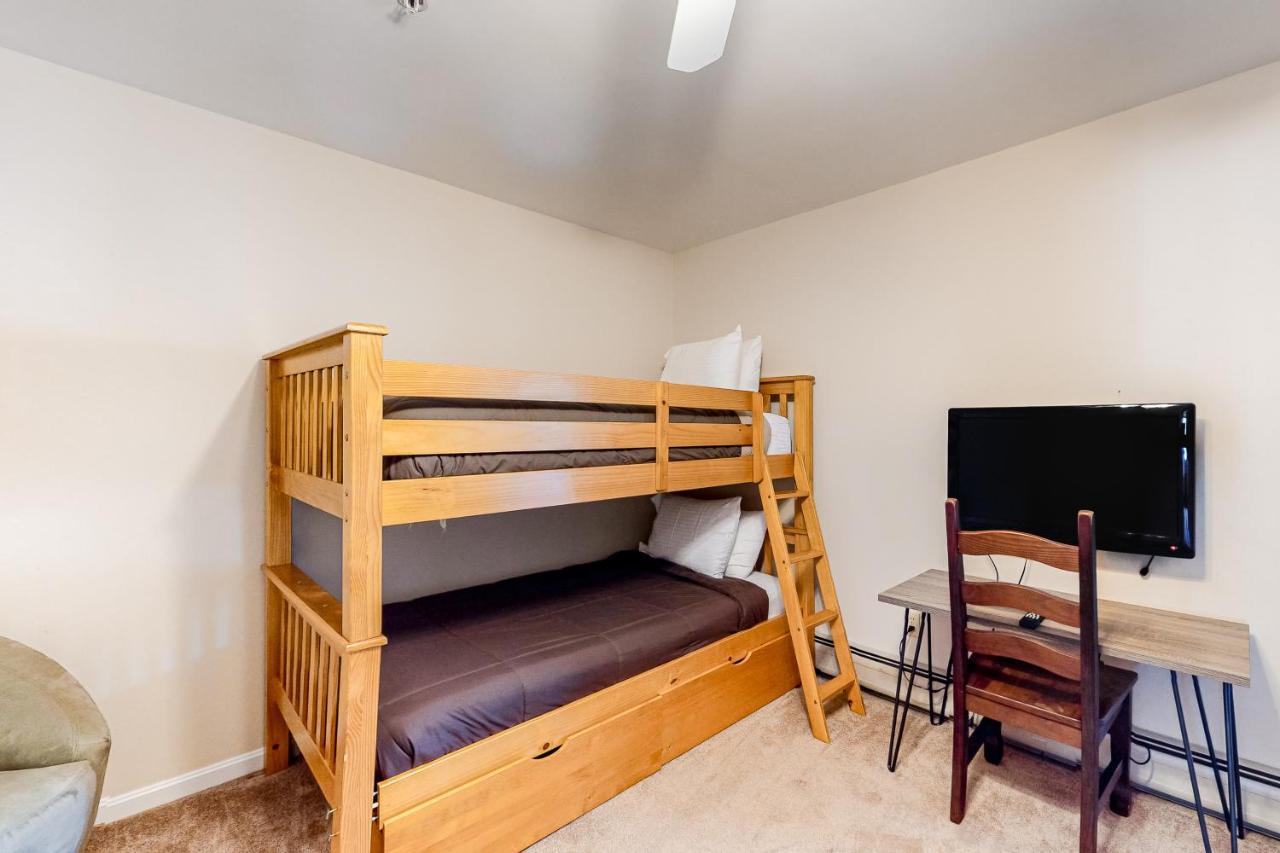 Heavenly Hideaway Apartment Ludlow Exterior photo